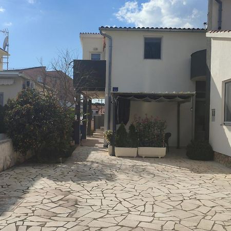 Apartment Anita Fazana Exterior photo